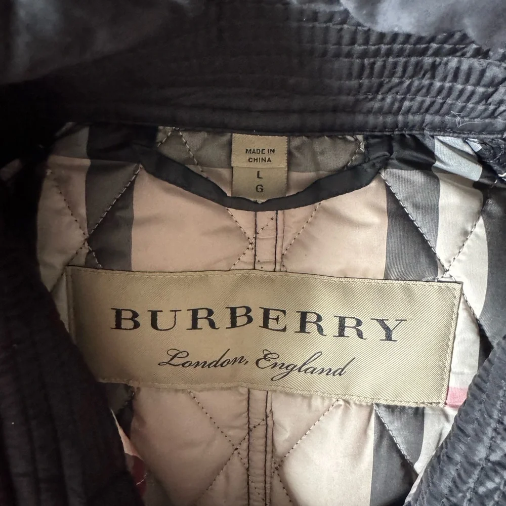 Burberry Black Quilted Belted Trench Jacket - Picture 5 of 8